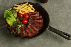 Menikmati Sensasi Makan Steak ala Prancis