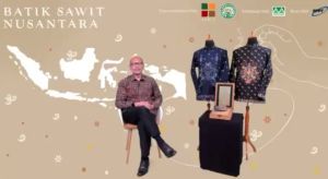 Gapki Serahkan Batik Sawit Nusantara ke Presiden Jokowi