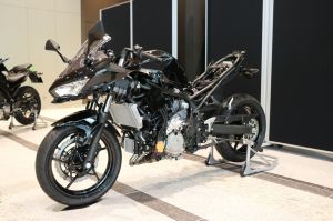 Pakai Hybrid Power Train, Kawasaki Siap Bikin Irit Keluarga Ninja