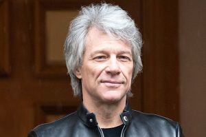 Jon Bon Jovi Positif Covid-19, Konser di Miami Batal Digelar