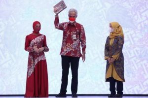 Rembang Fashion Parade Jadi Momentum Kebangkitan Ekonomi Kreatif