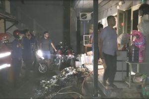 Ditinggal Nge-charge, HP Meledak dan Hangus 1 Indekos di Bekasi