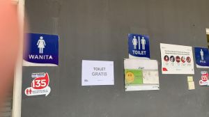 Penampakan Stiker Toilet Gratis di SPBU Pertamina usai Disentil Erick Thohir