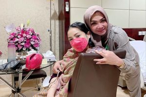 Rieta Amilia Ungkap Wajah Anak Kedua Nagita Slavina Mirip Raffi Ahmad