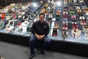 Sneaker Lokal Bikin Takjub, Erick Thohir: Anak Muda Harus Berani Berkarya