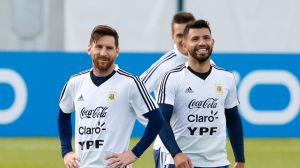 Sergio Aguero Pensiun, Lionel Messi Kenang Suka dan Duka