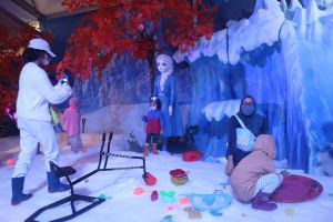 Sensasi Main Salju di Dalam Negeri Jadi Suguhan Spesial Libur Nataru