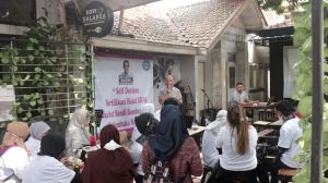 Relawan Sandiaga Bantu Sertifikasi Halal Pelaku UMKM di Bandung