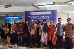 Melalui Jakarta & Singapura untuk Program Gelar Internasional Bisnis Manajemen