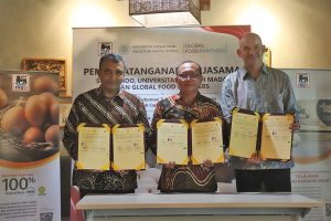 Super Indo, Universitas Gadjah Mada, dan Global Food Partners Kolaborasi Dorong Peningkatan Cage Free Egg di Indonesia