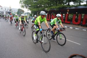 Bandung Group Ride ke-12 GFNY Bali - IFG Life: Komunitas Sepeda Jelajah Kota Perjuangan