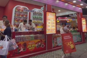 Manjakan Lidah di Jakarta Fair Kemayoran 2024, Finna Food Tawarkan Icip-icip Gratis