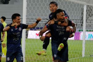 Arema FC Kalahkan Persipura Jayapura 1-0