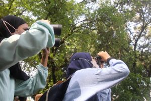 Biodiversity Warriors KEHATI Lakukan Pengamatan Keanekaragaman Hayati di Taman Suropati Jakarta