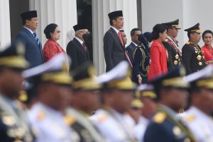 Jokowi Pimpin Peringatan HUT ke-77 TNI di Istana Merdeka