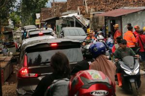 Kepadatan Jalan di Lokasi Bencana Gempa Cianjur