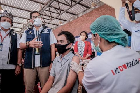 Gelar Sentra Vaksinasi Covid-19 Di Toraja Utara, Menparekraf Dorong Destinasi Wisata Bangkit
