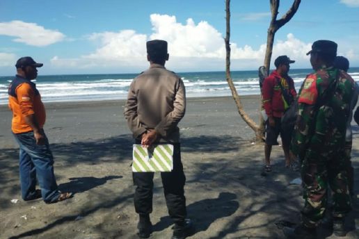 2 Wisatawan Terseret Ombak Pantai Cidaun Cianjur, 1 Hilang