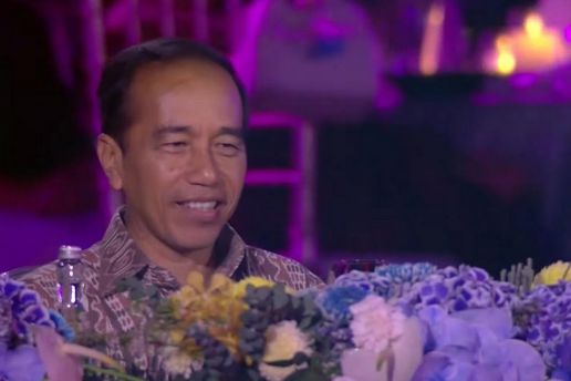 Bulan Sutena Guncang World Water Forum lewat Lagu Sayang, Jokowi Ikut Joget