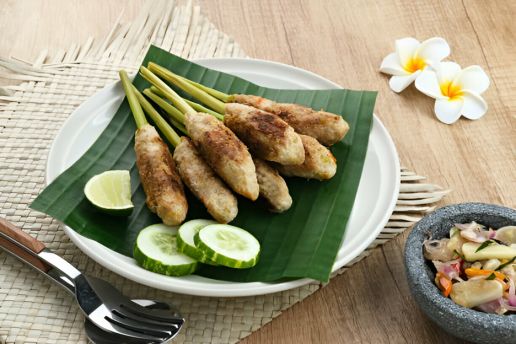 10 Rekomendasi Makanan Khas Bali yang Wajib Dicoba, Tak Melulu Ayam Betutu