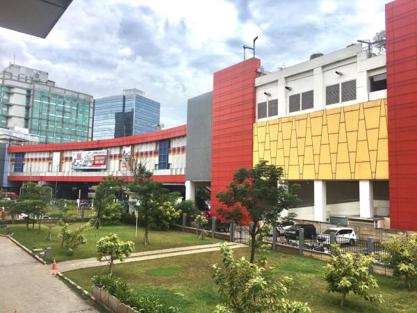 Pusat Grosir Senen Jaya, Surganya Para penggemar Jam
