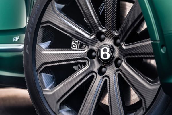 Agar Makin Kencang, Bentley Bikin Velg Serat Karbon 22 Inci buat Bentayga