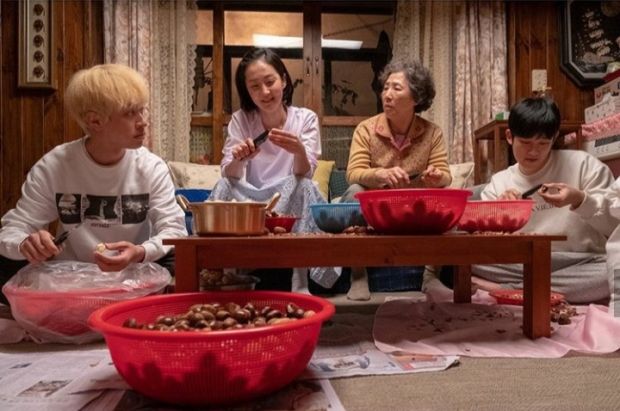 Buat yang Mau Ketawa Ngakak, Yuk, Nonton Film Komedi Korea Start Up