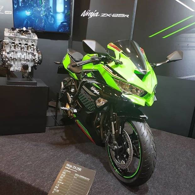 Kawasaki Ninja Zx 25r Engine Sounds Prove Motorcycle 250cc