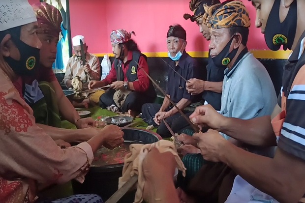 Melihat Sakralnya Ritual Mesaji Geding Kedaton Sukadana di Lombok Timur