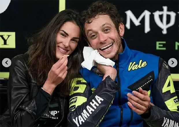 Valentino Rossi Ulang Tahun Ke-42, Francesca: Selamat Cintaku!