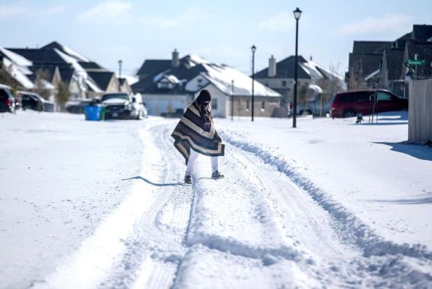 Badai Salju Tewaskan 21 Orang di AS, 2,7 Juta Rumah Mati Listrik