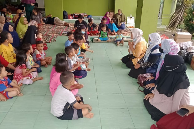 KPAD Kabupaten Bekasi Berikan Pemulihan Trauma Anak Korban Banjir