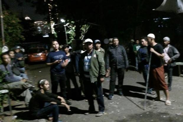 Puluhan Anggota Ormas Bawa Senjata Tajam Mengamuk di Tangsel