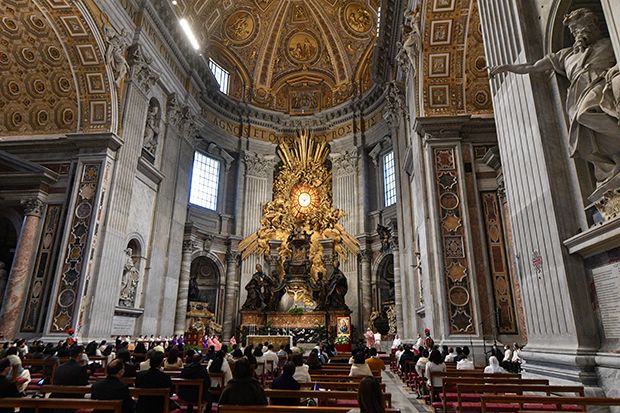 Vatikan: Pendeta dan Gereja Tidak Diperbolehkan Berkati Pernikahan Sesama Jenis