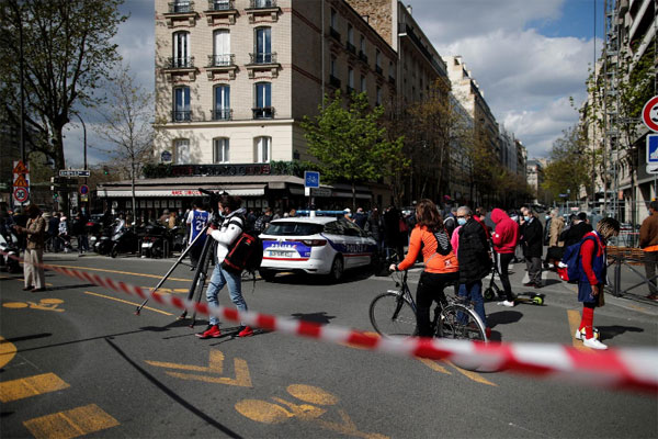Aksi Penembakan di Luar Rumah Sakit Paris Tewaskan Satu Orang