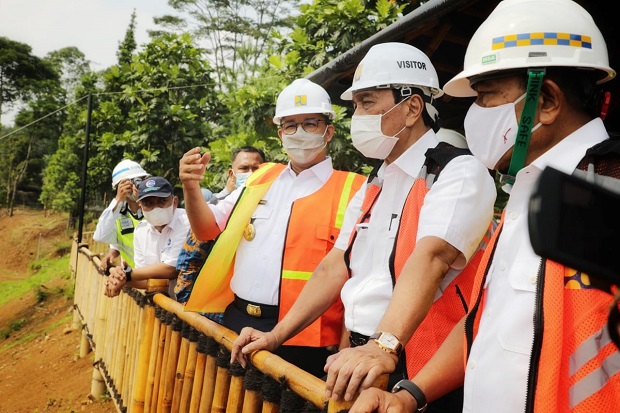 Didampingi Anies dan Basuki, Luhut: Penanganan Banjir Jakarta Memerlukan Integrasi