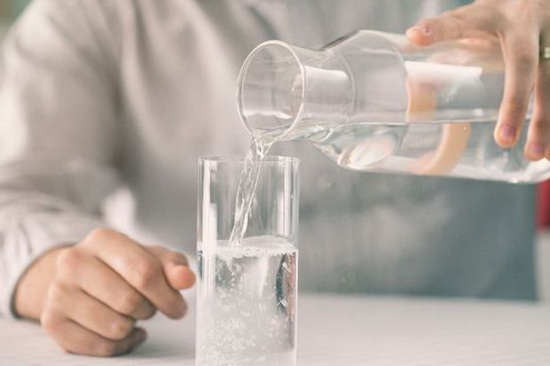 Jangan Anggap Remeh, Ini Bahaya Kelebihan Minum Air Putih