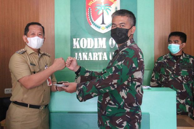 HUT Ke-76 TNI, Pemkot Jakut Datangi Markas Kodim 0502 JU