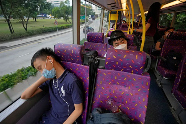 Bidik Pengidap Insomnia, Biro Wisata Hong Kong Sediakan Tur Tidur di Bus