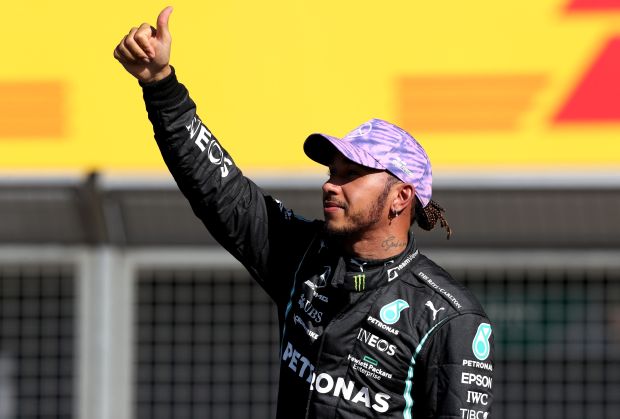 Menghilang Selepas F1 2021, Lewis Hamilton Kini Beredar Lagi