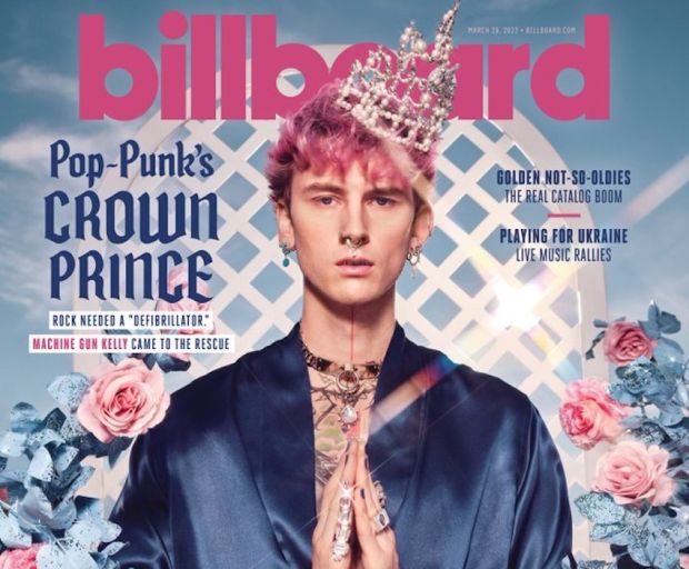 Machine Gun Kelly Dinobatkan Sebagai Prince of Pop Punk oleh Billboard, Dianggap Konyol