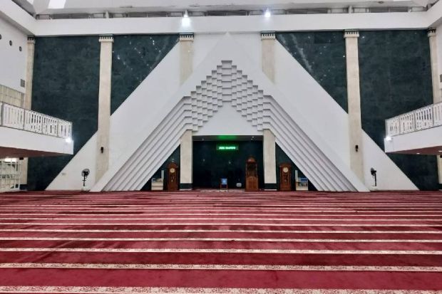 Masjid Raya KH Hasyim Asy'ari Cengkareng Malam Ini Gelar Tarawih, Tampung 2.500 Jamaah