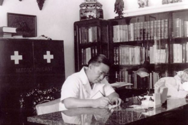 Dr Oen, Dokter Pejuang Kemerdekaan, Penolong Wong Cilik hingga Jenderal Sudirman