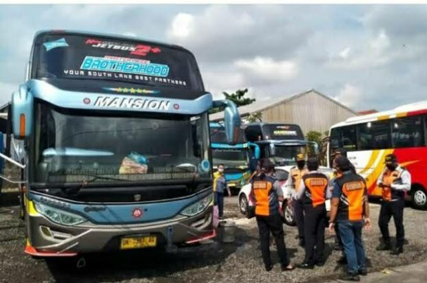 Cek Kesiapan Angkutan Mudik, Bus AKAP di Denpasar Kena Sidak