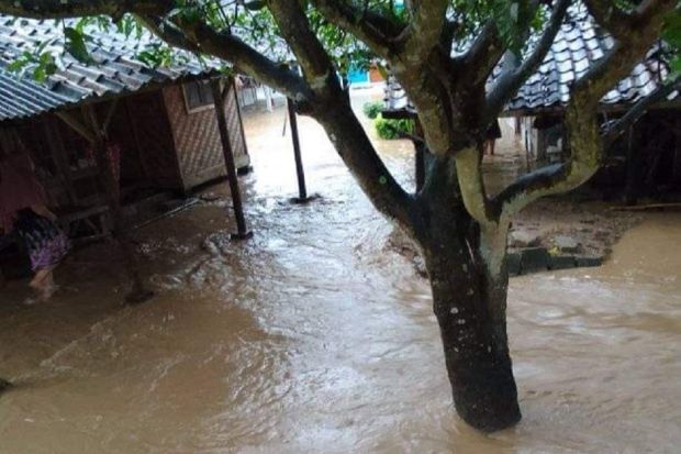 Jelang Lebaran Rumah 3 Ustaz dan 1 Masjid di Ciemas Sukabumi Terendam Banjir