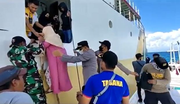 Kapal Motor Sabuk Nusantara Bermuatan 434 Pemudik Tabrak Karang di Perairan Sapeken