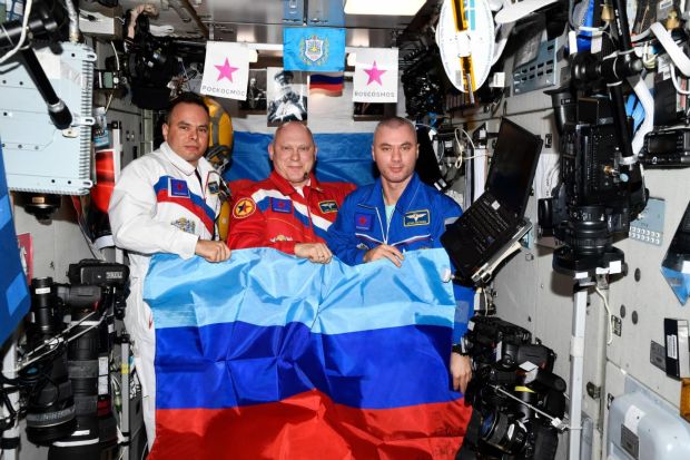 NASA Kutuk Ulah Kosmonot Rusia yang Kibarkan Bendera Separatis di ISS