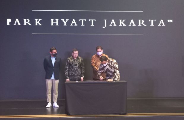 HT Resmikan Park Hyaatt Jakarta, 2 Menteri dan Gubernur DKI Teken Prasasti
