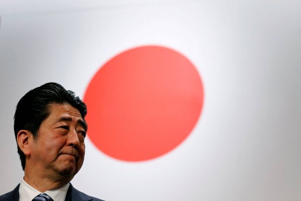 Misi Shinzo Abe Menghidupkan Kembali Ekonomi Jepang