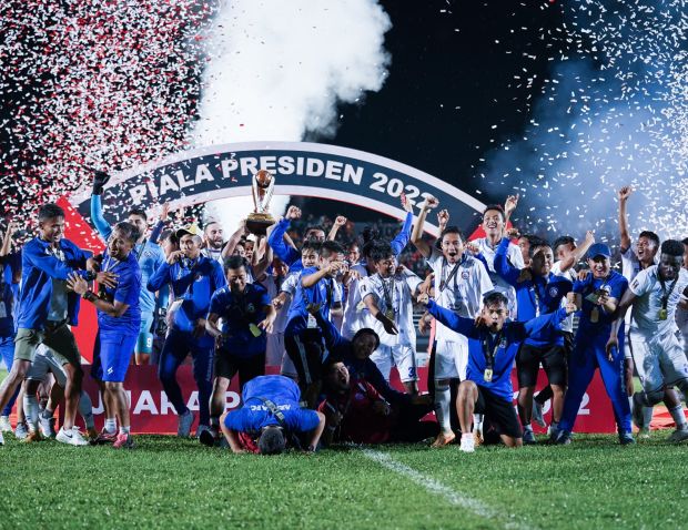 Juara Piala Presiden dengan 3 Pelatih Berbeda, Manajer: Ini Adalah Arema!
